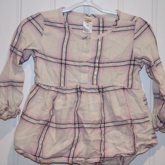 2/$15 🏷 Oshkosh Plaid Tunic Size 2T - Picture 2 of 2
